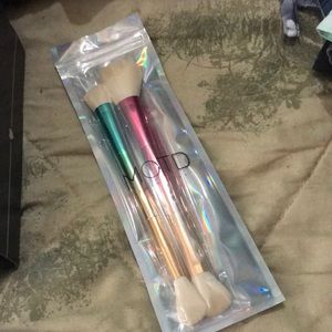 MOTD Cosmetics Party of Two Dual Ended Face Brush Set New/Never opened
